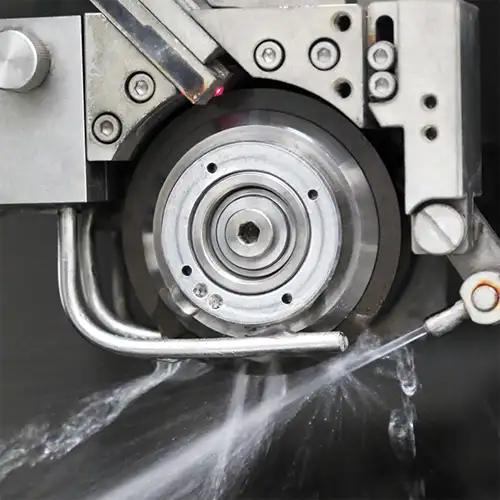 Diamond dicing blade for ceramic substrates